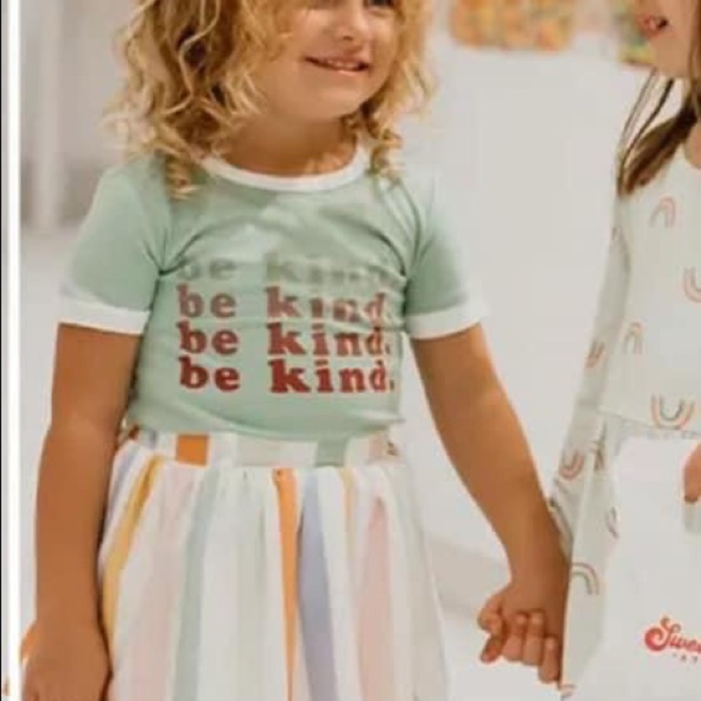 SweetHoney Tshirt